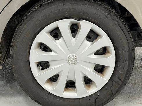 Used 2015 Nissan Versa S Plus image 8