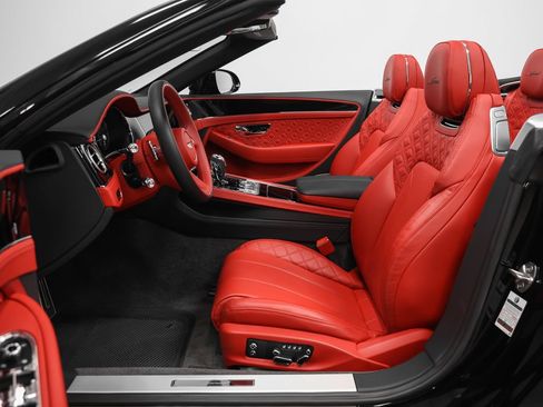 Used 2024 Bentley Continental GT Mulliner AWD/4WD image 65
