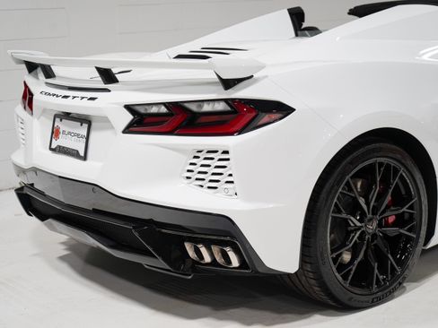 Used 2026 Chevrolet Corvette Stingray Convertible w/ Z51 Performance Package RWD image 23