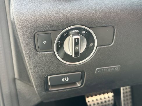 Used 2017 Mercedes-Benz SLC 43 AMG image 28