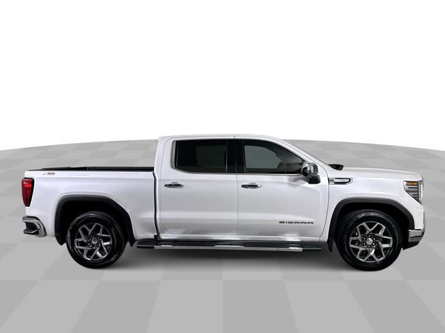 Used 2022 GMC Sierra 1500 SLT AWD/4WD image 9