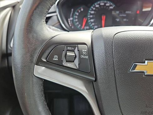 Used 2022 Chevrolet Trax LT w/ Driver Confidence Package image 14