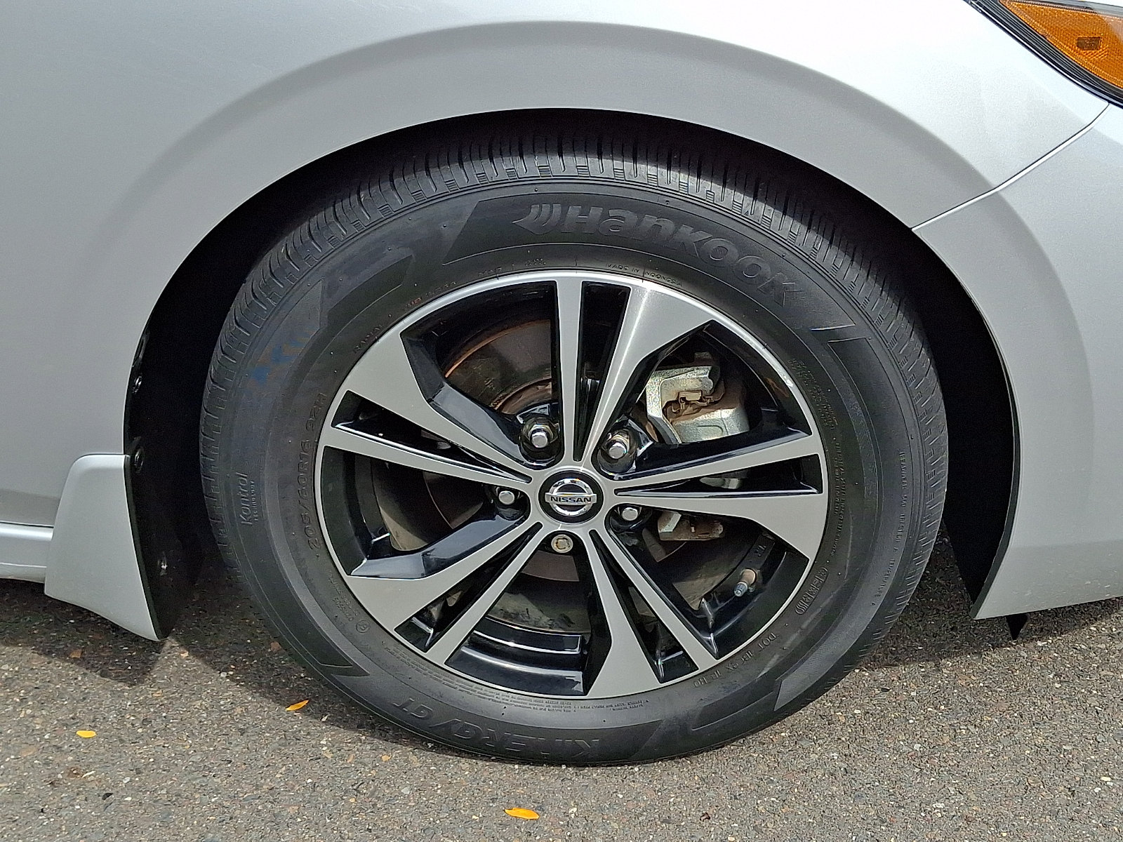 Certified 2022 Nissan Sentra SV w/ All-Weather Package FWD image 8