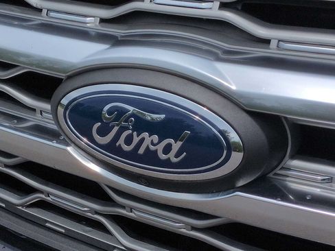 Used 2024 Ford Expedition Platinum AWD/4WD image 12