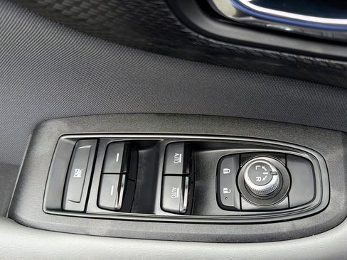 Used 2025 Subaru Outback Premium AWD/4WD image 16