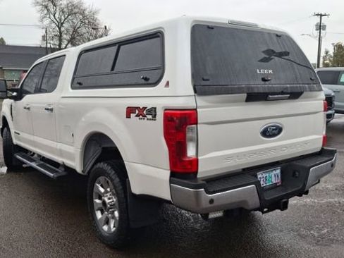 Used 2019 Ford F250 Lariat w/ Chrome Package image 7