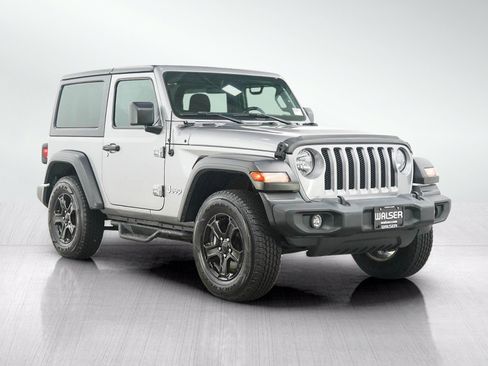 Used 2019 Jeep Wrangler Sport AWD/4WD image 7