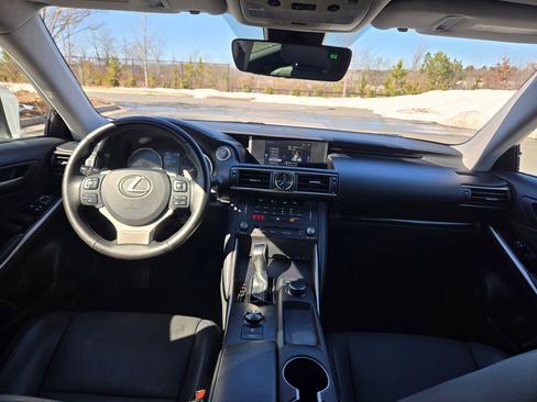 Used 2019 Lexus IS 300 w/ Accessory Package image 10