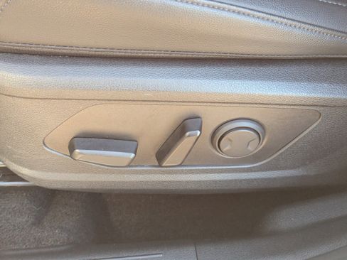 Certified 2025 Kia Sportage EX image 21