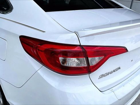 Used 2017 Hyundai Sonata SE w/ Cargo Package FWD image 20