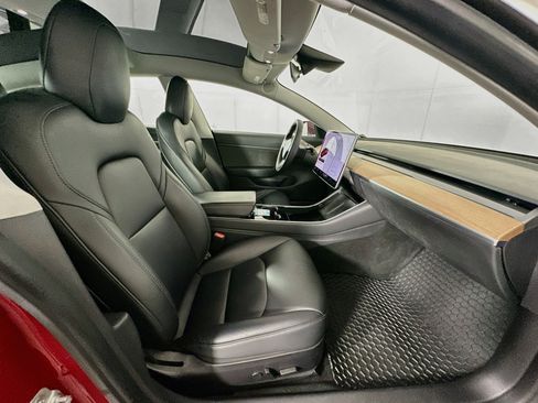 Used 2020 Tesla Model 3 Standard Range Plus RWD image 28