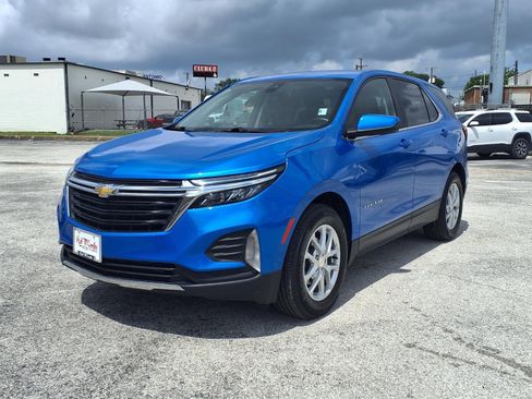 Used 2024 Chevrolet Equinox LT FWD image 1