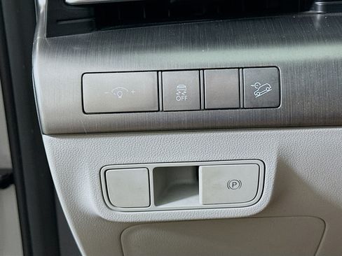 Used 2024 Hyundai Kona SEL FWD image 16