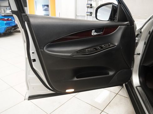 Used 2015 INFINITI QX50 AWD image 6