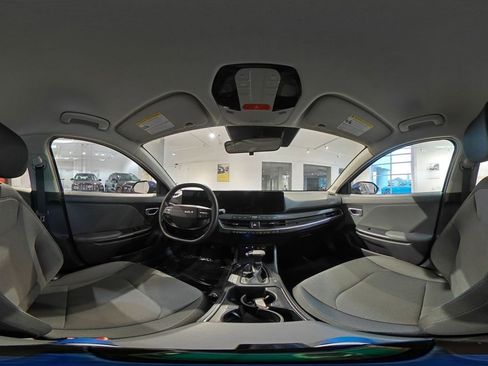 Used 2025 Kia K4 LXS image 42