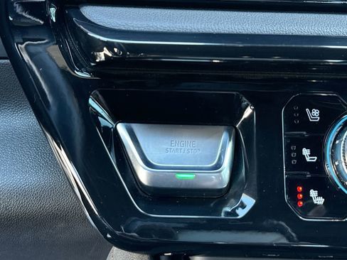 Used 2024 GMC Sierra 1500 AT4 w/ Technology Package image 22