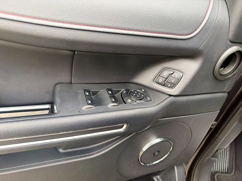 Certified 2024 Ford Expedition Limited RWD image 23
