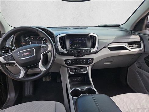 Used 2022 GMC Terrain SLE FWD image 25
