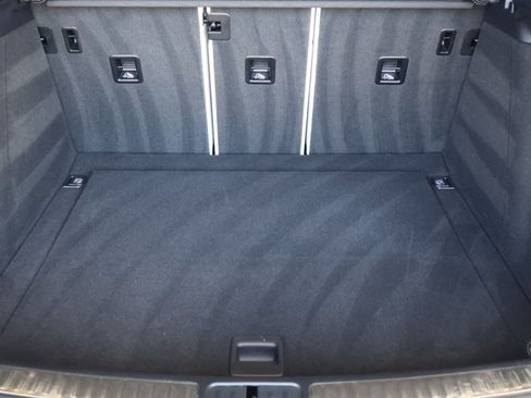 Certified 2023 Porsche Macan S AWD/4WD image 22