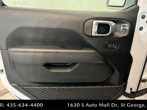 Used 2020 Jeep Wrangler Unlimited Rubicon w/ Advanced Safety Group image 14