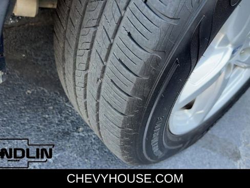 Used 2019 Ford Explorer XLT w/ Equipment Group 202A FWD image 40