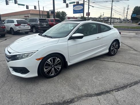 Used 2016 Honda Civic EX-L image 1