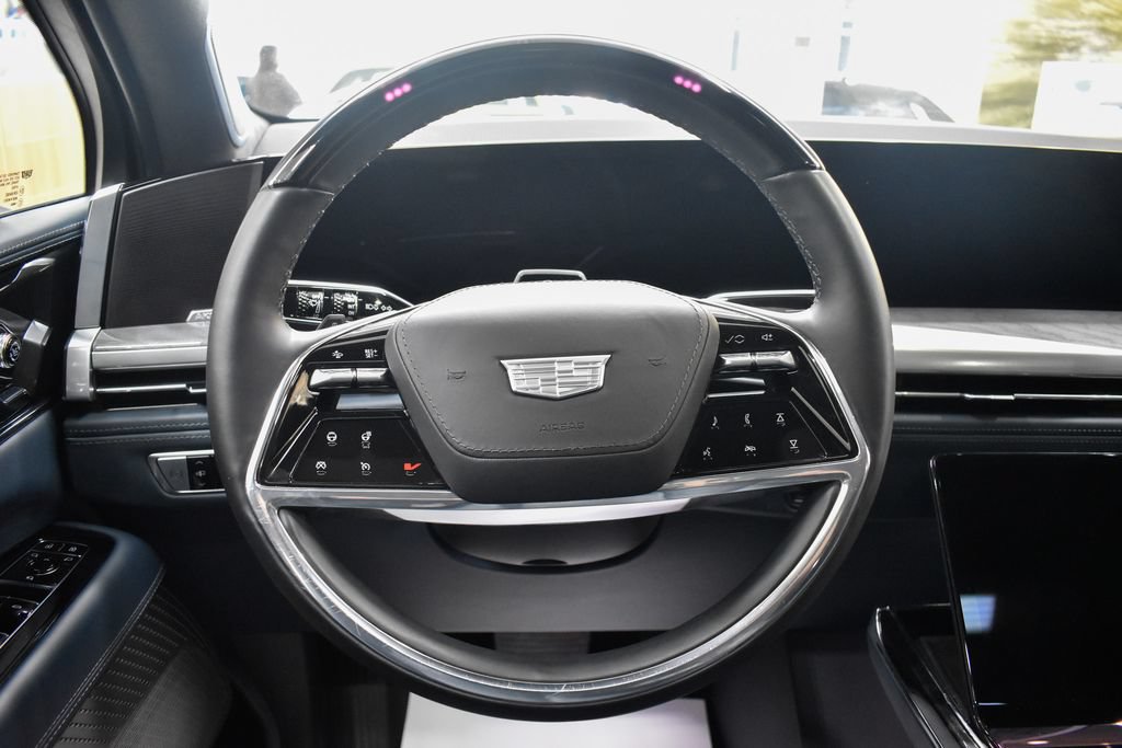 Used 2025 Cadillac Escalade IQ Luxury 2 w/ LPO, Premium Carpet Package AWD/4WD image 25
