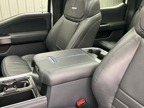 Used 2026 Ford F450 Platinum w/ FX4 Off-Road Package AWD/4WD image 29