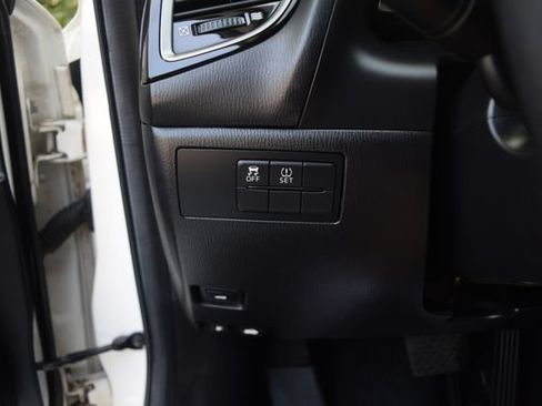 Used 2016 MAZDA MAZDA3 i Sport FWD image 7