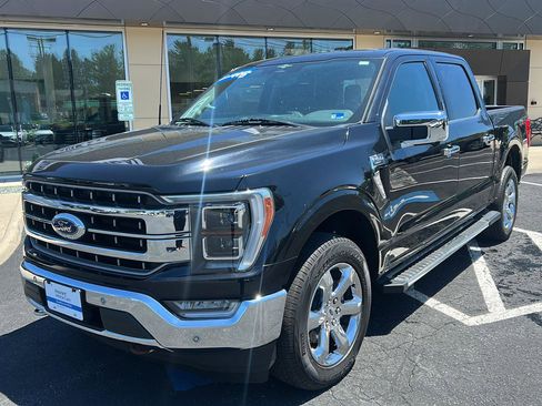 Used 2023 Ford F150 Lariat w/ Equipment Group 502A High AWD/4WD image 2