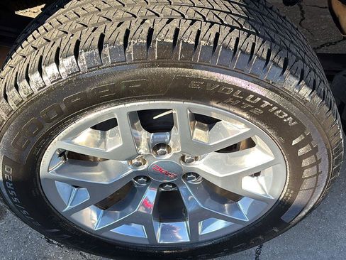 Used 2018 GMC Sierra 1500 SLT w/ Texas SLT Premium Package image 11