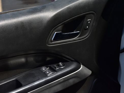 Used 2022 Chevrolet Colorado LT w/ Fleet Safety Package RWD image 16