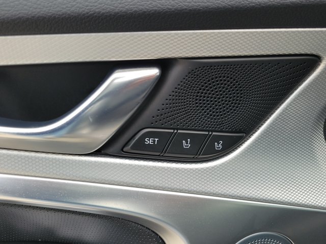 Certified 2026 Genesis G70 2.5T Prestige RWD image 19