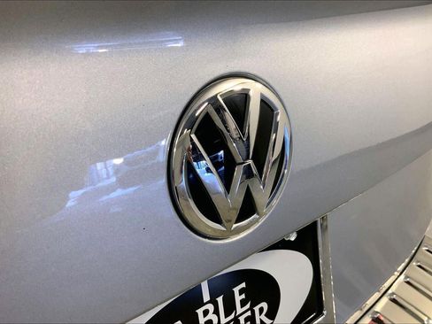 Used 2020 Volkswagen Jetta SEL Premium image 30