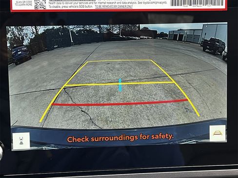 Used 2026 Toyota Camry XLE w/ Convenience Package image 16