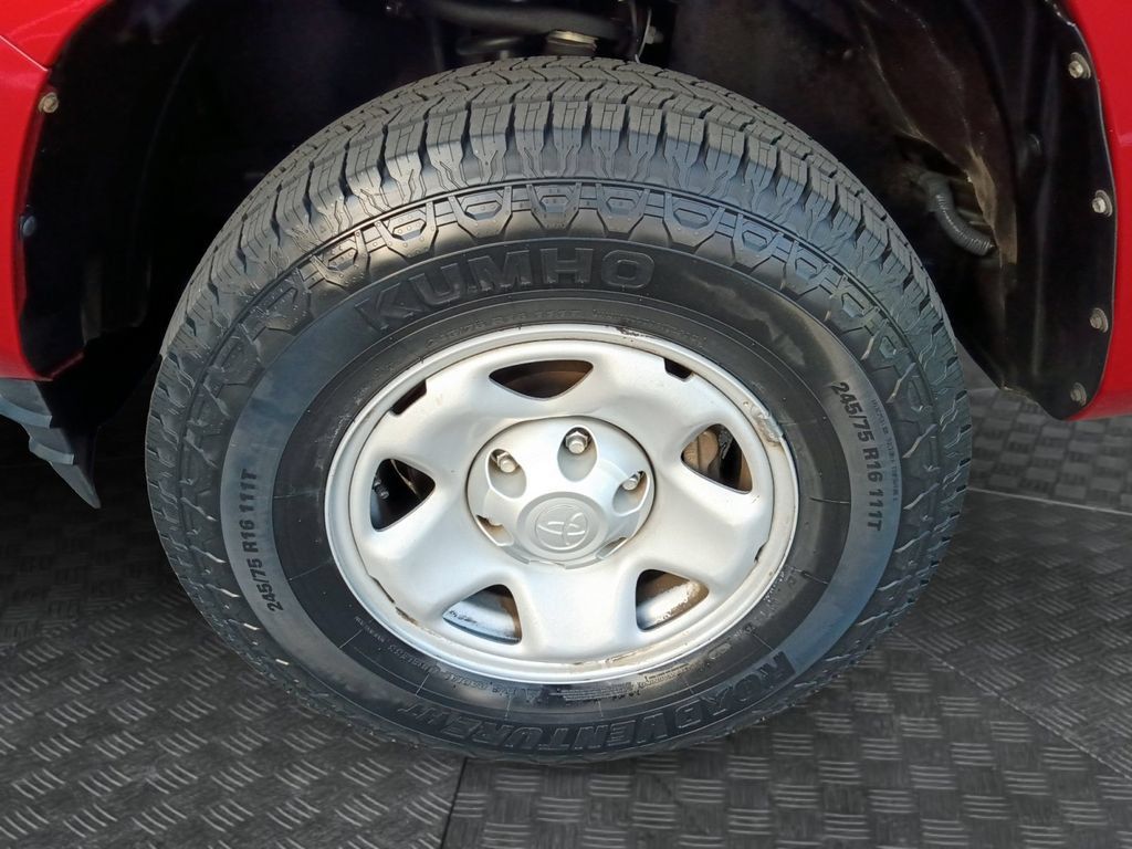 Used 2018 Toyota Tacoma SR w/ SR Convenience Package RWD image 23
