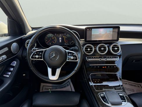 Used 2020 Mercedes-Benz GLC 300 4MATIC image 22