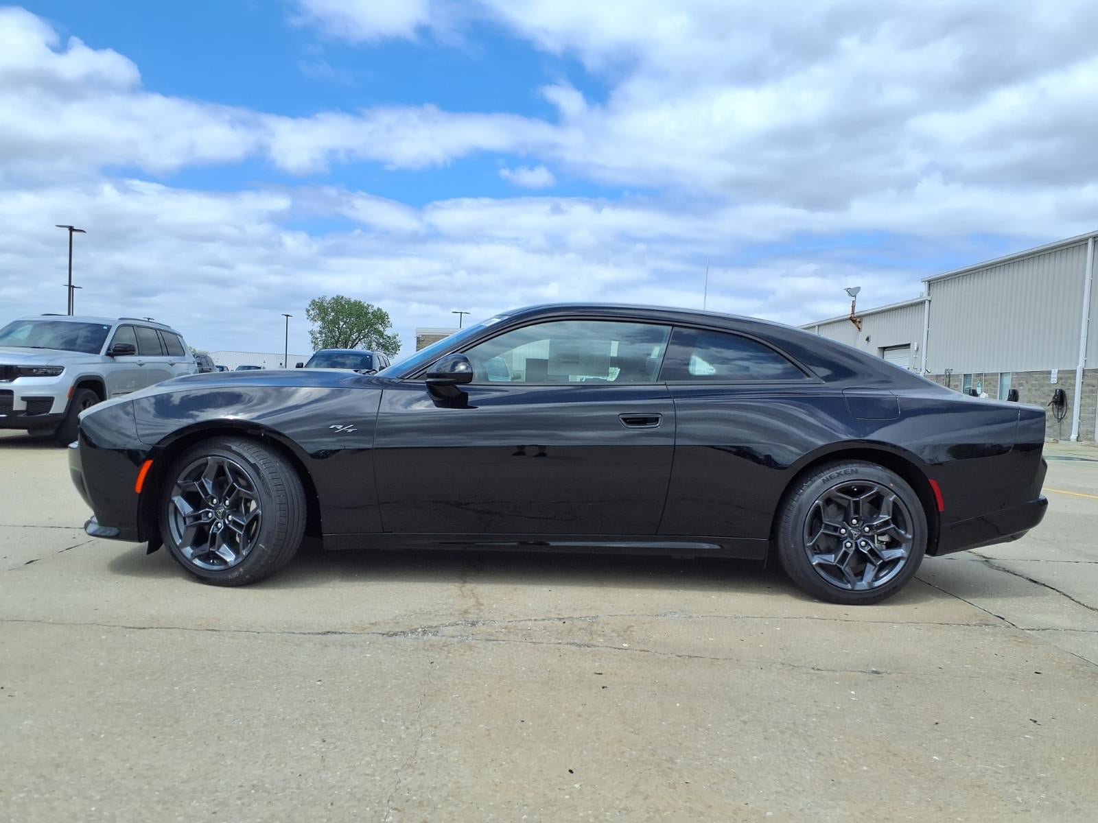 New 2026 Dodge Charger R/T w/ Blacktop Package AWD/4WD image 18