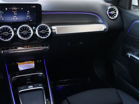 New 2026 Mercedes-Benz GLB 250 image 28