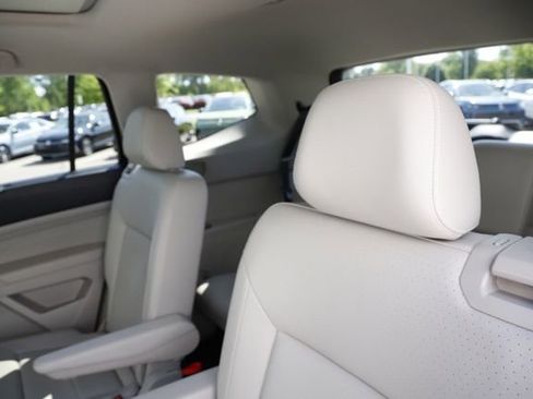 Used 2023 Volkswagen Atlas SE w/ Panoramic Sunroof Package AWD/4WD image 20