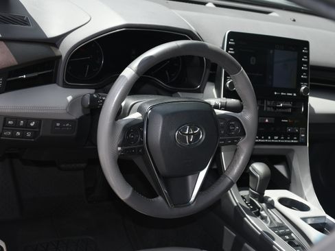 Used 2019 Toyota Avalon Limited w/ Advanced Safety Package FWD image 10