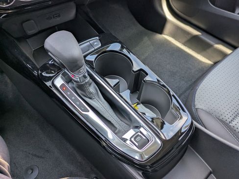 Used 2026 Chevrolet Trax LT w/ Driver Confidence Package image 19