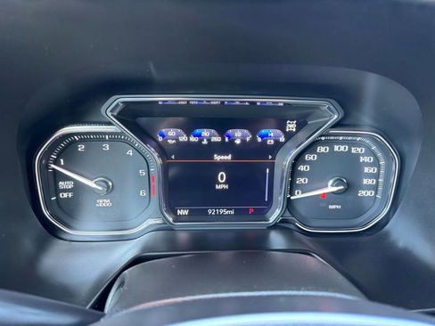 Used 2021 GMC Yukon SLT AWD/4WD image 23