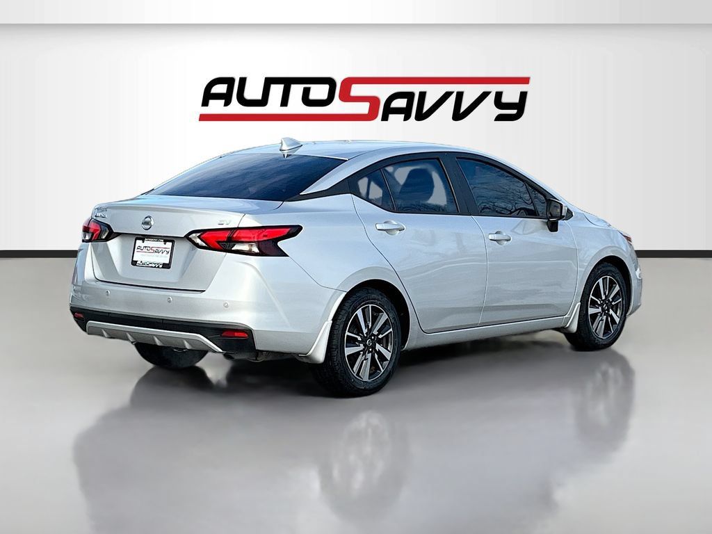 Used 2022 Nissan Versa SV FWD image 7