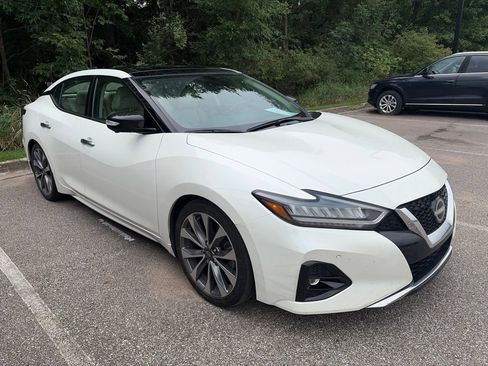 Used 2023 Nissan Maxima Platinum w/ Sport Mat Group FWD image 3