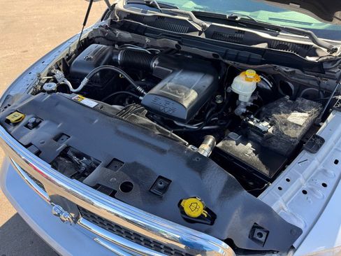 Used 2016 RAM 1500 Classic SLT AWD/4WD image 21