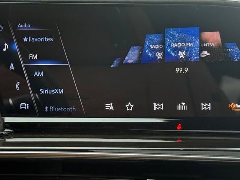 Used 2023 Cadillac Escalade Premium Luxury w/ Performance Package AWD/4WD image 8