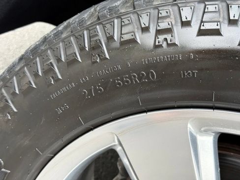 Used 2018 Chevrolet Tahoe LS w/ All-Season Package AWD/4WD image 14