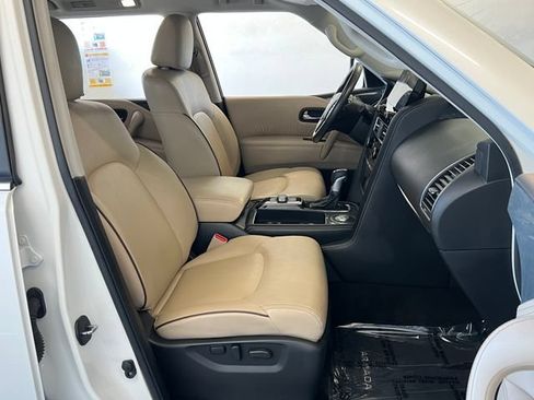 Used 2021 Nissan Armada SV w/ SV Appearance Package RWD image 43