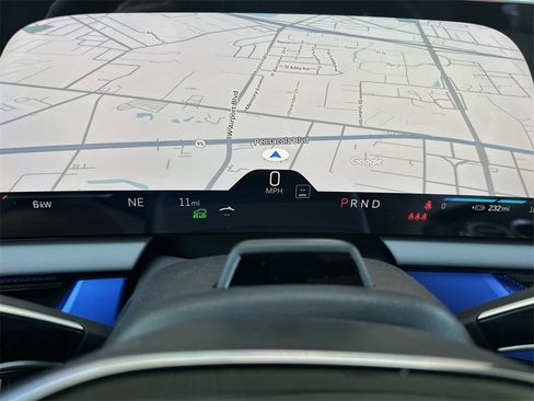 New 2025 Cadillac Optiq Luxury 1 image 36